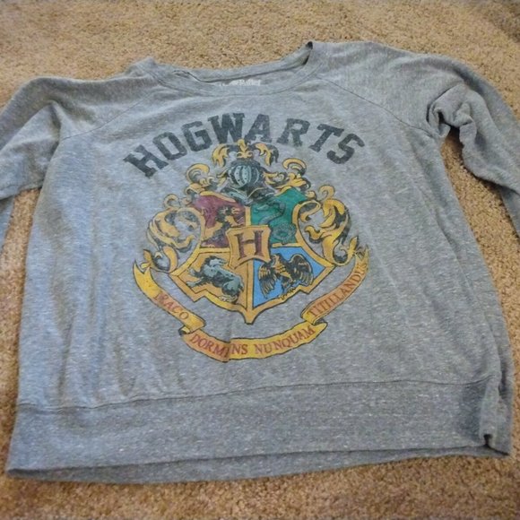 Hogwarts long sleeve - Picture 2 of 2